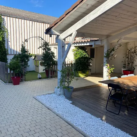 Maison 4 Avec Piscine Holiday home