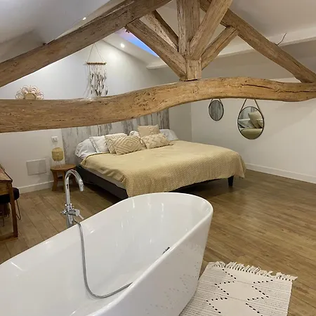 Maison 4 Avec Piscine Holiday home Estillac